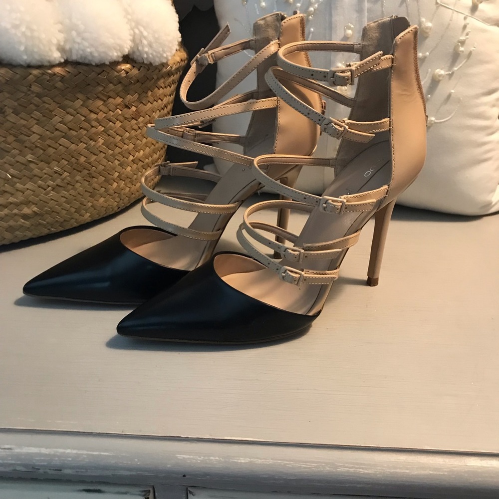 Women’s Aldo dress shoes